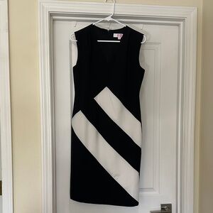 Chic Black and White Geometric Midi Dress